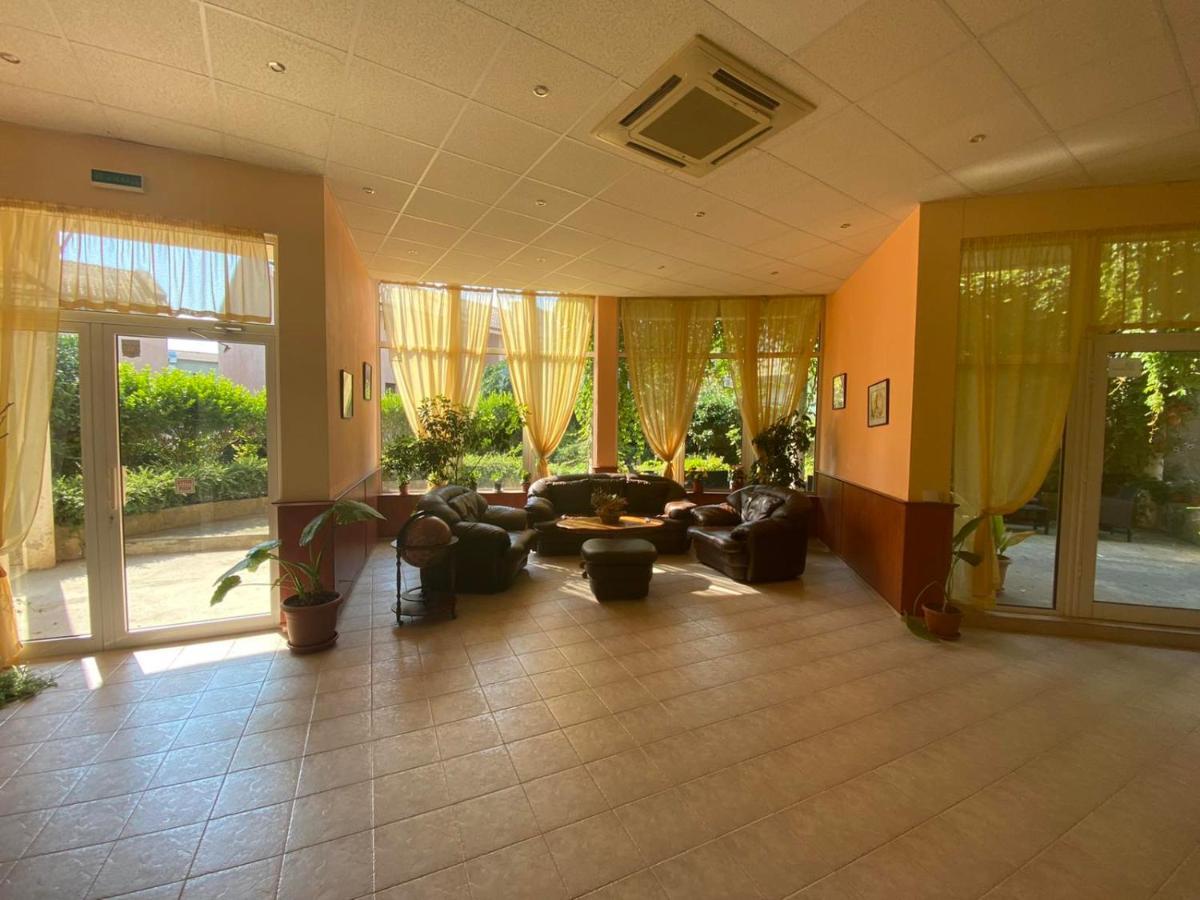 Pancho Family Hotel Кранево Екстер'єр фото